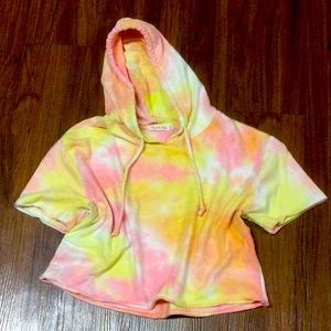 Heart And Hips Tie Dye Short Sleeve Crop Top Hoodie